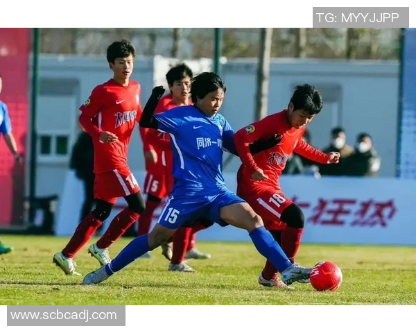 上海足球队个人能力提升的热议与未来发展探讨 上海足球队个人能力提升的热议与未来发展探讨